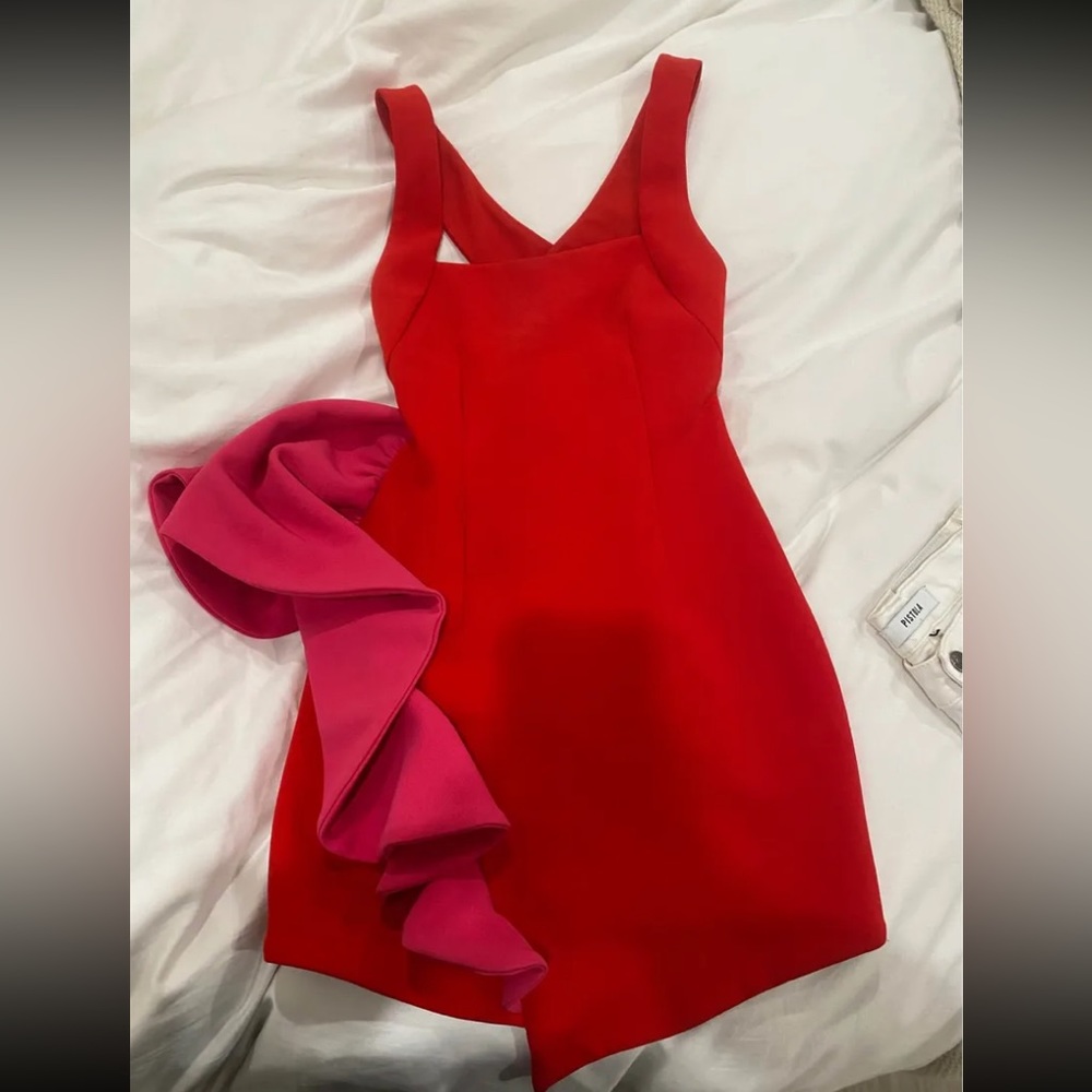 Elliatt Paparazzi Dress in red and pink